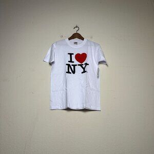 NWT NYC "I Love NY" Souvenir Graphic T Shirt Woman S White Tourist Classic Y2K